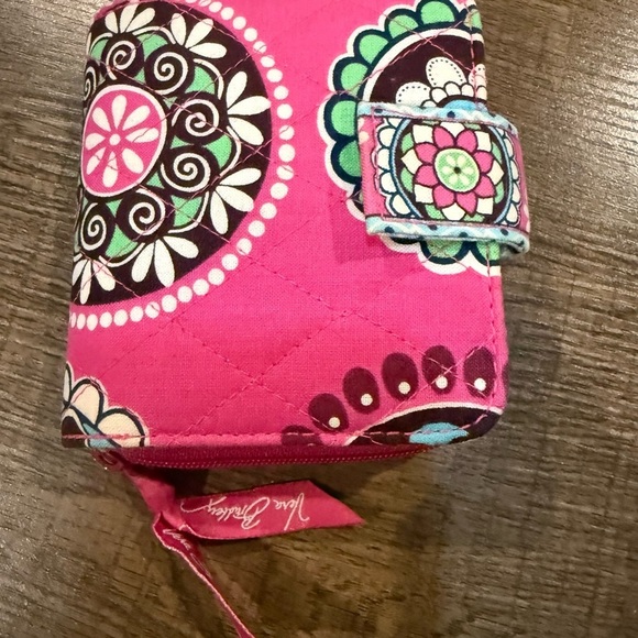 Vera Bradley Other - Vera Bradley quilted zip-around wallet featuring a mandala or floral